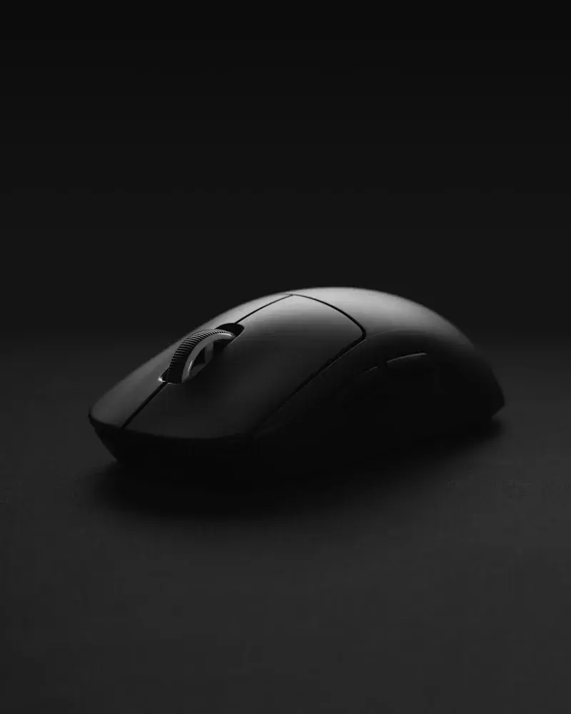 Ergonomic Sculpted Vertical Wireless Mouse — view 1